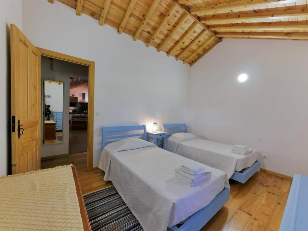 Villa Casas Dos Vimes à Faja dos Vimes Extérieur photo