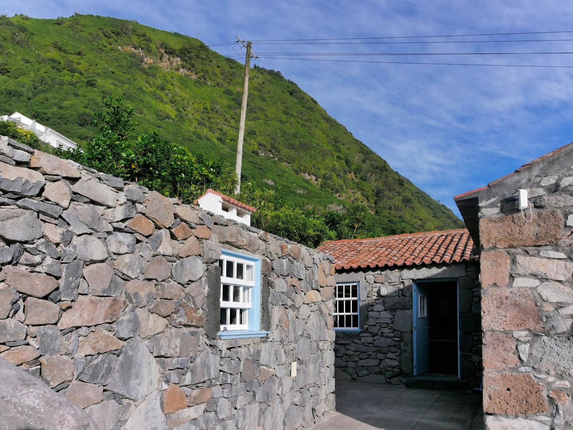 Villa Casas Dos Vimes à Faja dos Vimes Extérieur photo