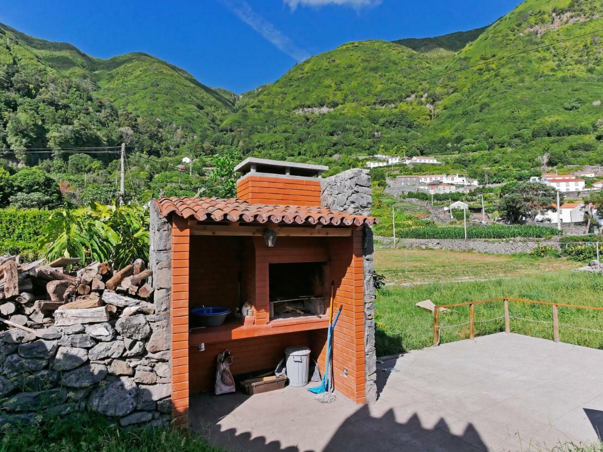 Villa Casas Dos Vimes à Faja dos Vimes Extérieur photo